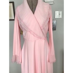Sold Vintage Vanity Fair robe